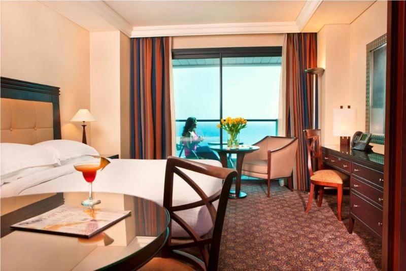 Raouche Arjaan By Rotana Aparthotel Beirut Cameră foto